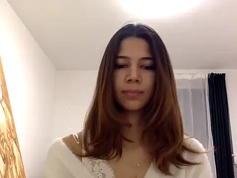 KiraVixenSweet online show from February 15, 2026, 4:58 pm