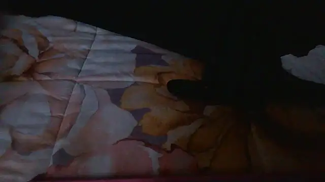 luanahot1 online show from March 23, 2026, 1:48 pm