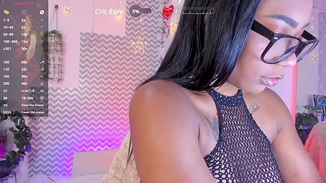 NahomyVega online show from March 6, 2026, 7:43 pm