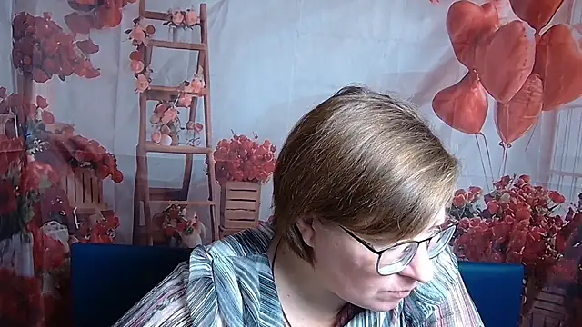 Snapshot of RadaChudna chatting on February 18, 2026, 6:09 am RadaChudna online show from February 18, 2026, 6:09 am