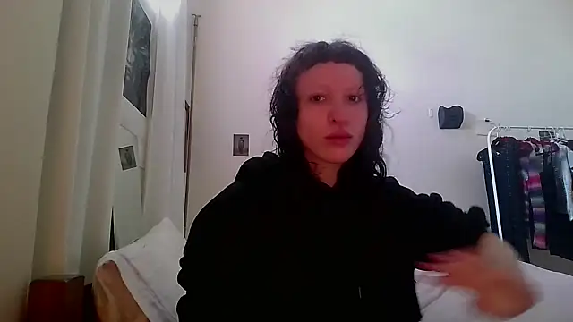 Snapshot of rhizomata chatting on June 5, 2026, 9:04 am rhizomata online show from June 5, 2026, 9:04 am