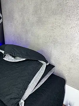 Lucian-greyy online show from February 26, 2026, 6:12 am