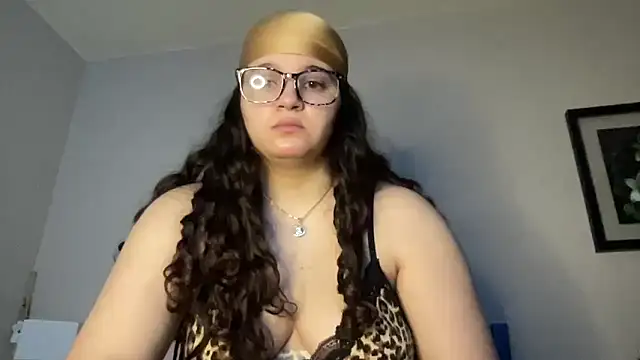 SoyOceanne online show from April 16, 2026, 1:06 am