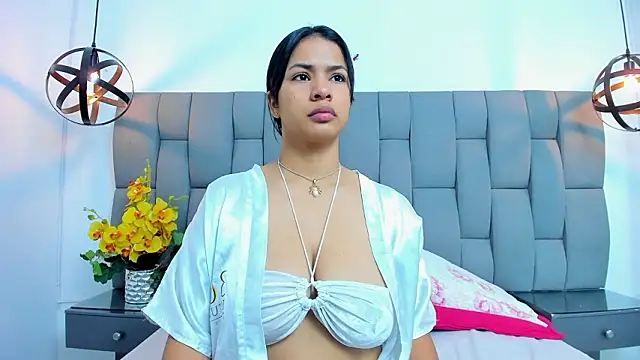 Snapshot of lunavarela chatting on February 21, 2026, 11:55 am lunavarela online show from February 21, 2026, 11:55 am