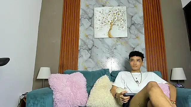 YOUNG BOYS HELL online show from March 15, 2026, 9:32 pm