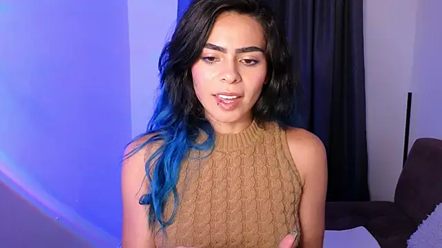 sexxylady11  online show from April 13, 2026, 11:10 pm