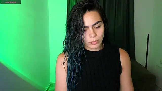 sexxylady11  online show from April 27, 2026, 11:03 pm