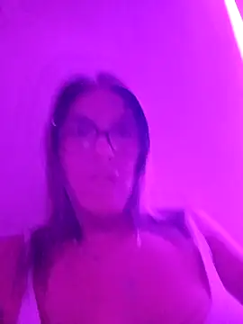 Silreinadorada online show from March 10, 2026, 4:17 am