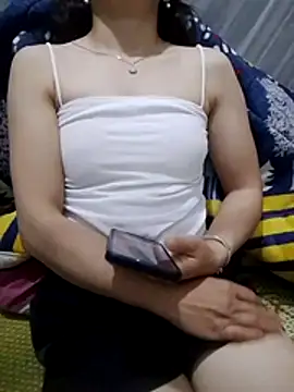 Thobaby112 online show from April 14, 2026, 8:37 pm