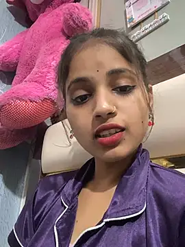 samayra1144 online show from June 3, 2026, 2:55 pm