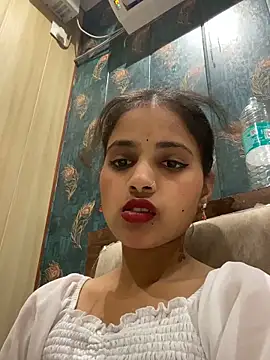 samayra1144 online show from June 8, 2026, 11:21 am
