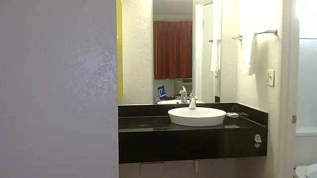 RoseColoredGlasses online show from March 22, 2026, 1:20 am