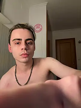 YourFavouriteTwink online show from February 15, 2026, 10:39 pm