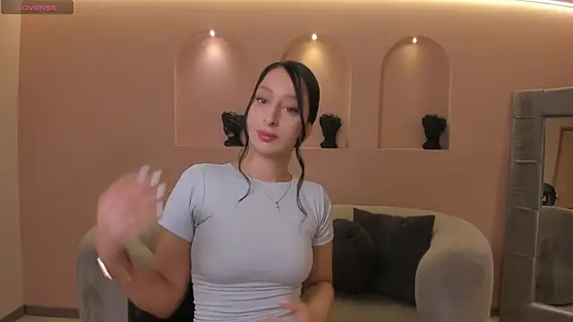 Snapshot of AmaraDivine chatting on February 20, 2026, 11:54 am AmaraDivine online show from February 20, 2026, 11:54 am