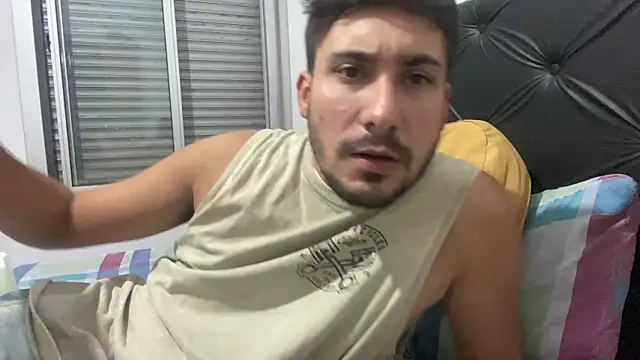 Heytincho online show from February 26, 2026, 3:49 am