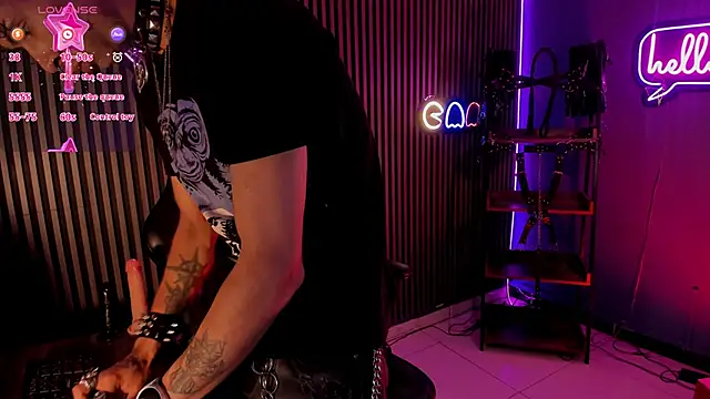 Maximoking26 online show from April 12, 2026, 5:23 am