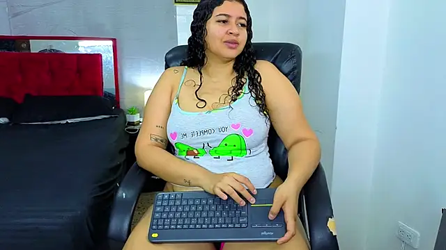 goodgirlxxl online show from June 10, 2026, 1:06 am