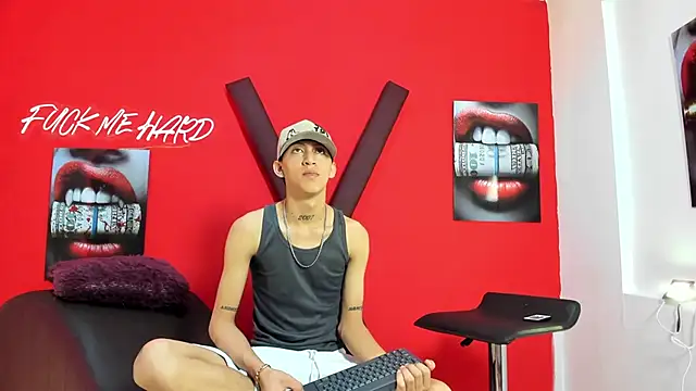 Snapshot of BOYS_PLAY chatting on February 20, 2026, 1:22 pm BOYS PLAY online show from February 20, 2026, 1:22 pm