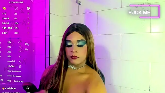 cristal villael  online show from February 17, 2026, 11:50 am