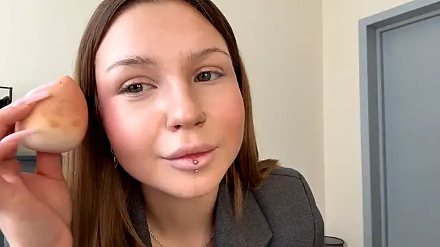 Snapshot of PledHoly chatting on February 20, 2026, 9:00 am PledHoly online show from February 20, 2026, 9:00 am