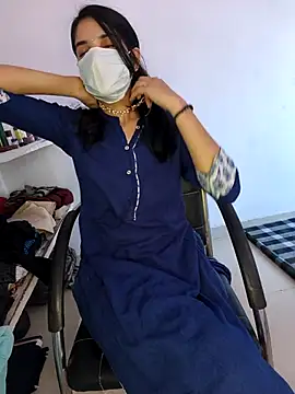 tanzum khan3202 online show from March 28, 2026, 9:20 am