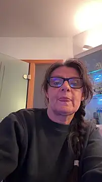 Dance Lady online show from March 29, 2026, 7:47 pm