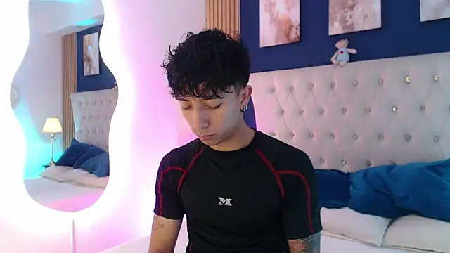 Aiden Rivers  online show from April 18, 2026, 12:42 pm