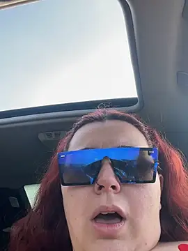 Sandragll online show from March 22, 2026, 4:32 pm