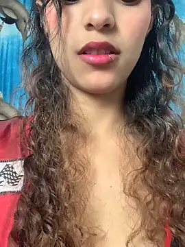 Snapshot of soffii-estrella chatting on March 3, 2026, 7:36 am soffii-estrella online show from March 3, 2026, 7:36 am