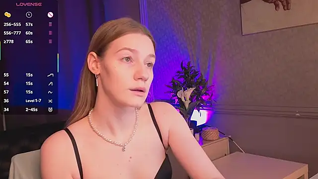 Vanessa  Lui online show from February 18, 2026, 3:41 pm