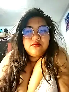 Snapshot of michu_kotomi chatting on February 22, 2026, 9:30 am michu kotomi online show from February 22, 2026, 9:30 am