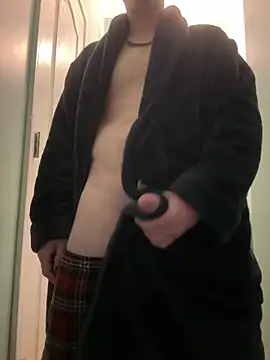 Snapshot of CunningColm chatting on March 4, 2026, 4:51 am CunningColm online show from March 4, 2026, 4:51 am