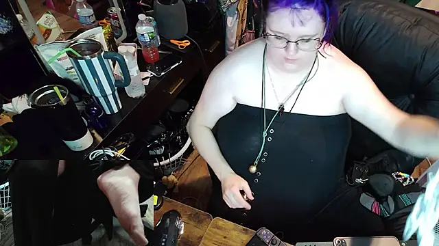 Sinstresshemlock online show from June 10, 2026, 11:35 pm