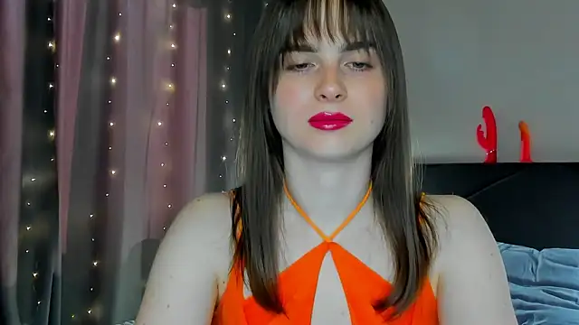 Snapshot of megann_fox2 chatting on April 22, 2026, 1:23 pm megann fox2 online show from April 22, 2026, 1:23 pm