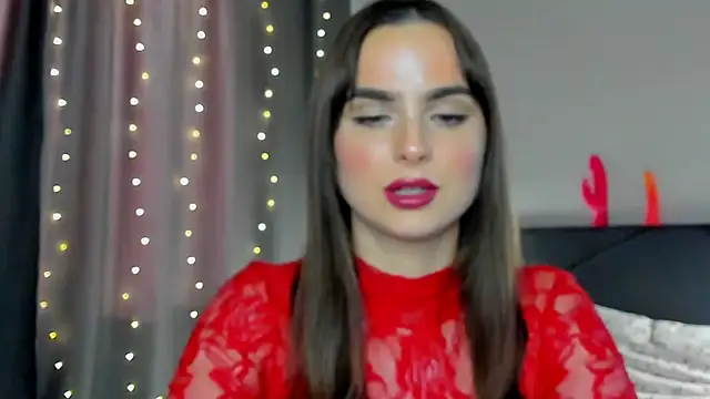 Snapshot of megann_fox2 chatting on April 30, 2026, 3:07 pm megann fox2 online show from April 30, 2026, 3:07 pm