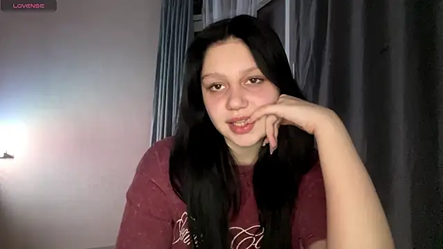 Snapshot of RaquelsHusband chatting on February 24, 2026, 2:48 pm RaquelsHusband online show from February 24, 2026, 2:48 pm