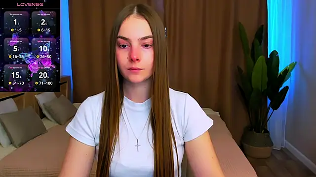 Maddy Wood  online show from March 6, 2026, 2:57 pm