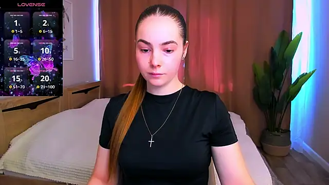 Maddy Wood  online show from March 14, 2026, 12:10 pm