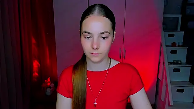 Maddy Wood  online show from June 4, 2026, 9:26 am