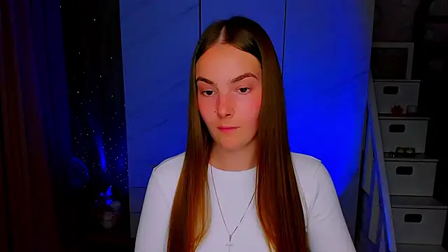 Maddy Wood  online show from June 5, 2026, 3:07 pm