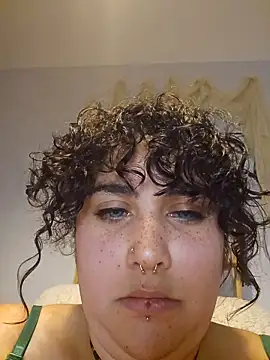 Deesse luna online show from April 3, 2026, 6:50 pm