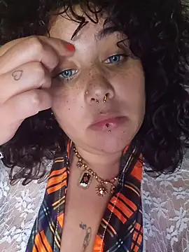 Deesse luna online show from April 16, 2026, 7:03 pm