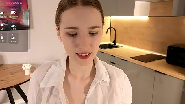 AshleyyJones online show from April 30, 2026, 2:12 pm