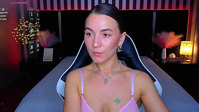 GracefulMichelle online show from June 9, 2026, 7:14 pm