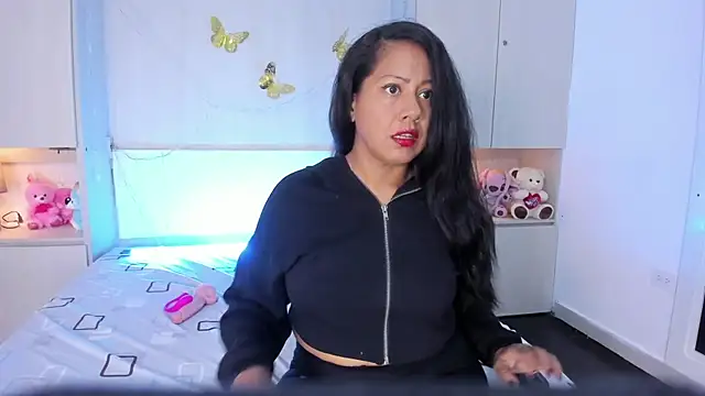 AllieBennet online show from April 8, 2026, 8:42 pm