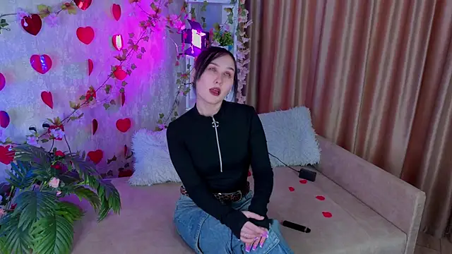 Snapshot of ThoraHaring chatting on February 23, 2026, 4:43 am ThoraHaring online show from February 23, 2026, 4:43 am