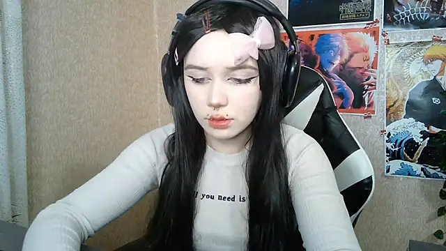 MilaTyan online show from April 5, 2026, 3:53 pm