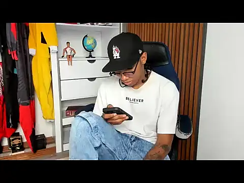 Snapshot of yandi_hot chatting on February 25, 2026, 2:05 pm yandi hot online show from February 25, 2026, 2:05 pm