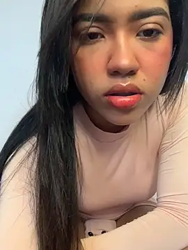 Lily em online show from June 8, 2026, 6:41 pm