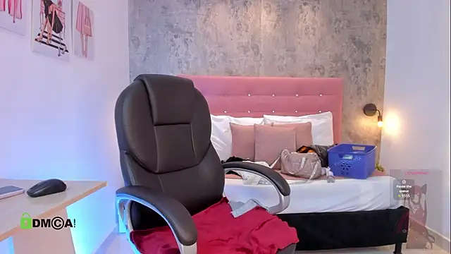 brithanycampbell online show from April 10, 2026, 12:21 pm